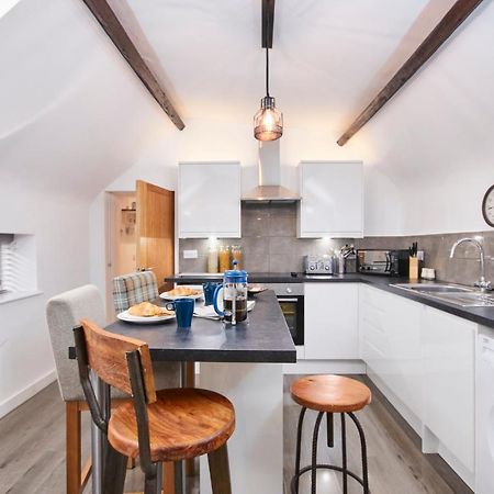 The Nutcracker Suite - Self Check-In, Self-Catering Apartment For East Midlands Airport Kegworth Kültér fotó