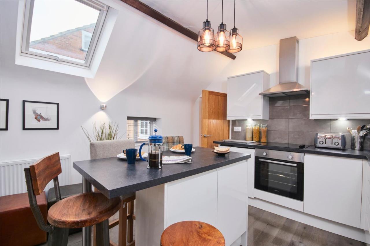 The Nutcracker Suite - Self Check-In, Self-Catering Apartment For East Midlands Airport Kegworth Kültér fotó