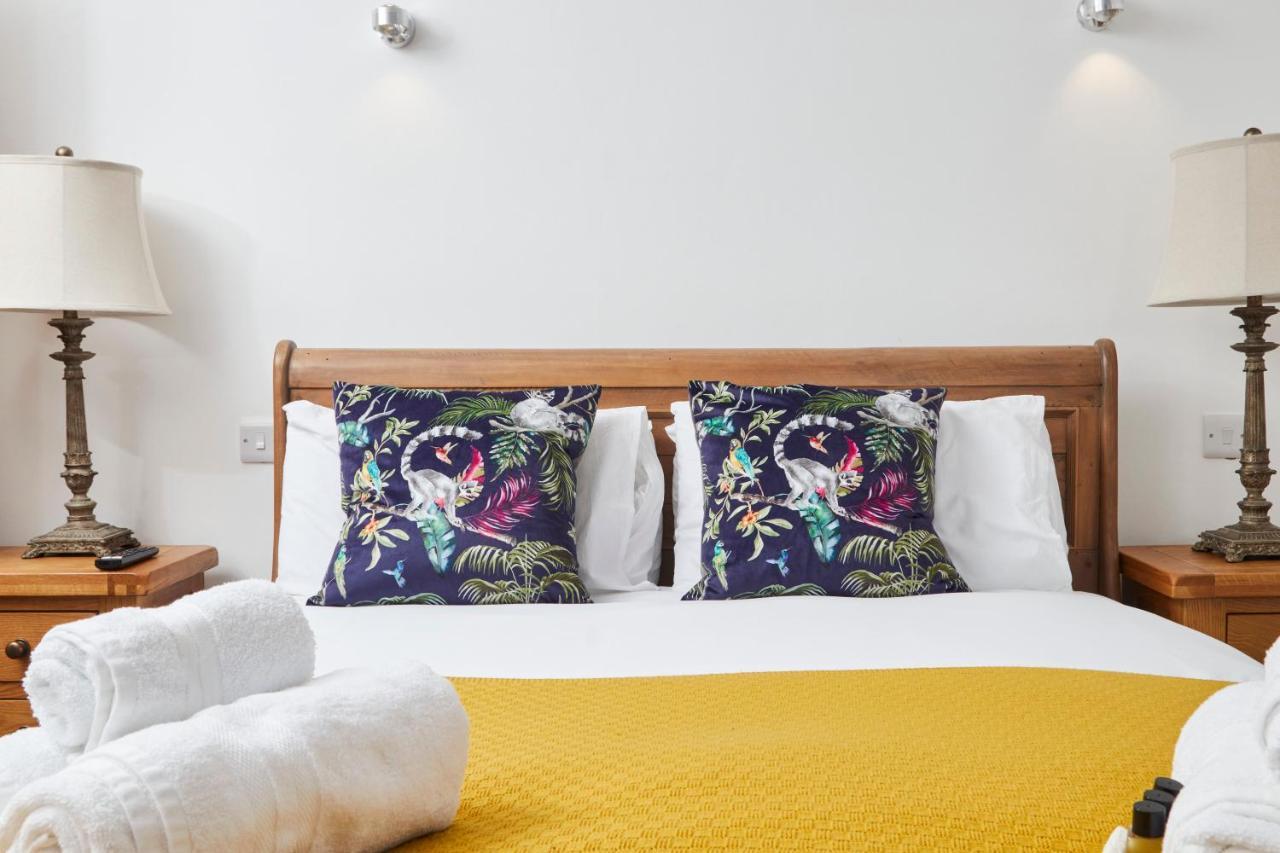 The Nutcracker Suite - Self Check-In, Self-Catering Apartment For East Midlands Airport Kegworth Kültér fotó