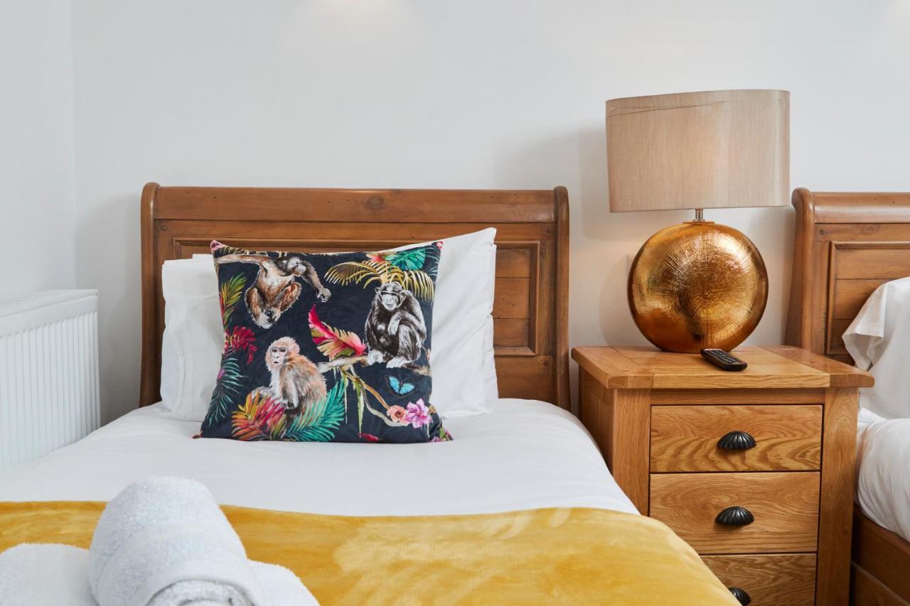 The Nutcracker Suite - Self Check-In, Self-Catering Apartment For East Midlands Airport Kegworth Kültér fotó