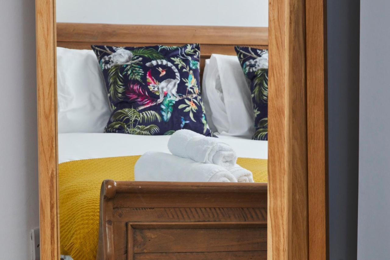 The Nutcracker Suite - Self Check-In, Self-Catering Apartment For East Midlands Airport Kegworth Kültér fotó