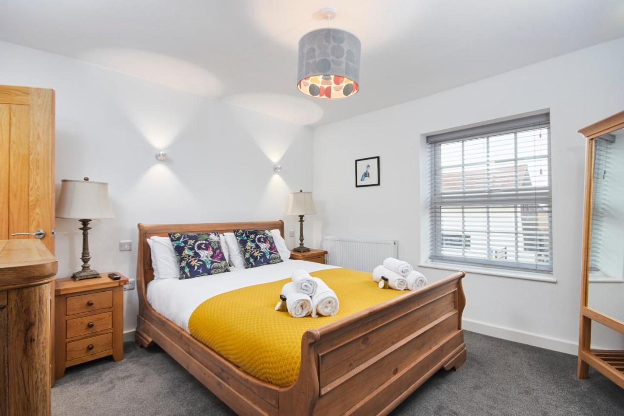 The Nutcracker Suite - Self Check-In, Self-Catering Apartment For East Midlands Airport Kegworth Kültér fotó