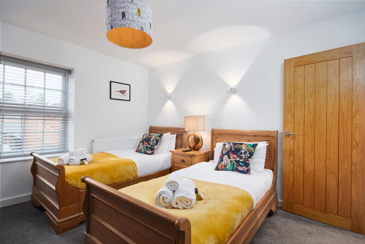 The Nutcracker Suite - Self Check-In, Self-Catering Apartment For East Midlands Airport Kegworth Kültér fotó