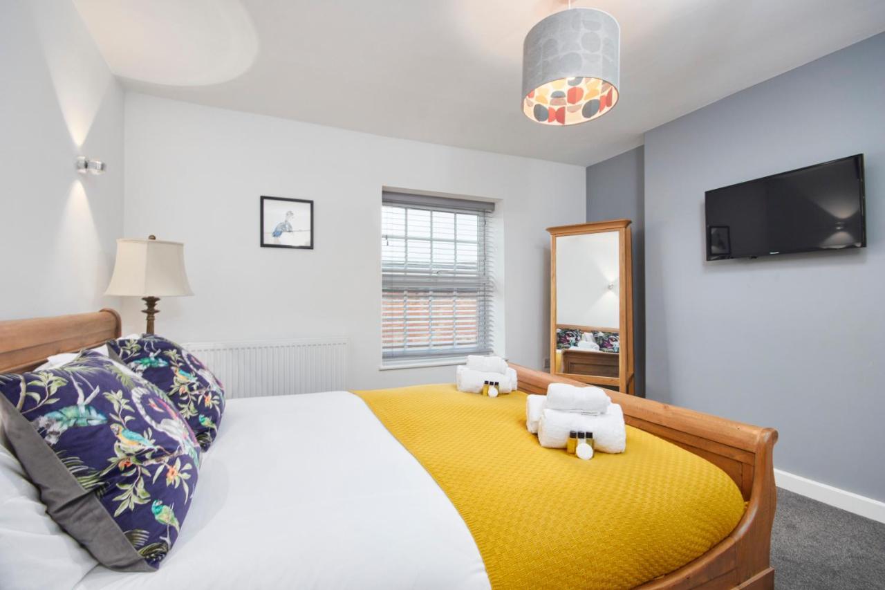 The Nutcracker Suite - Self Check-In, Self-Catering Apartment For East Midlands Airport Kegworth Kültér fotó