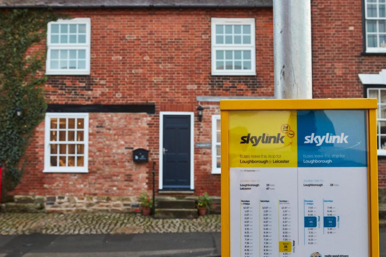The Nutcracker Suite - Self Check-In, Self-Catering Apartment For East Midlands Airport Kegworth Kültér fotó