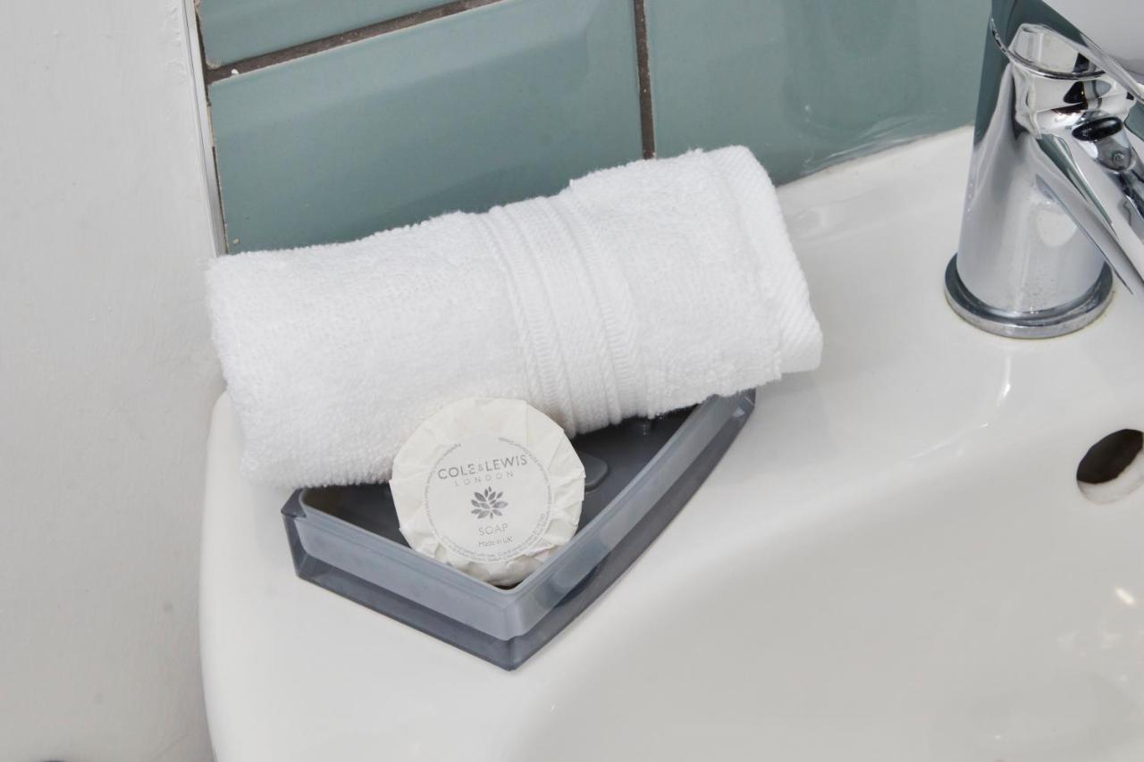 The Nutcracker Suite - Self Check-In, Self-Catering Apartment For East Midlands Airport Kegworth Kültér fotó
